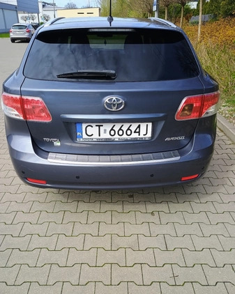 Toyota Avensis cena 23500 przebieg: 224000, rok produkcji 2010 z Toruń małe 232
